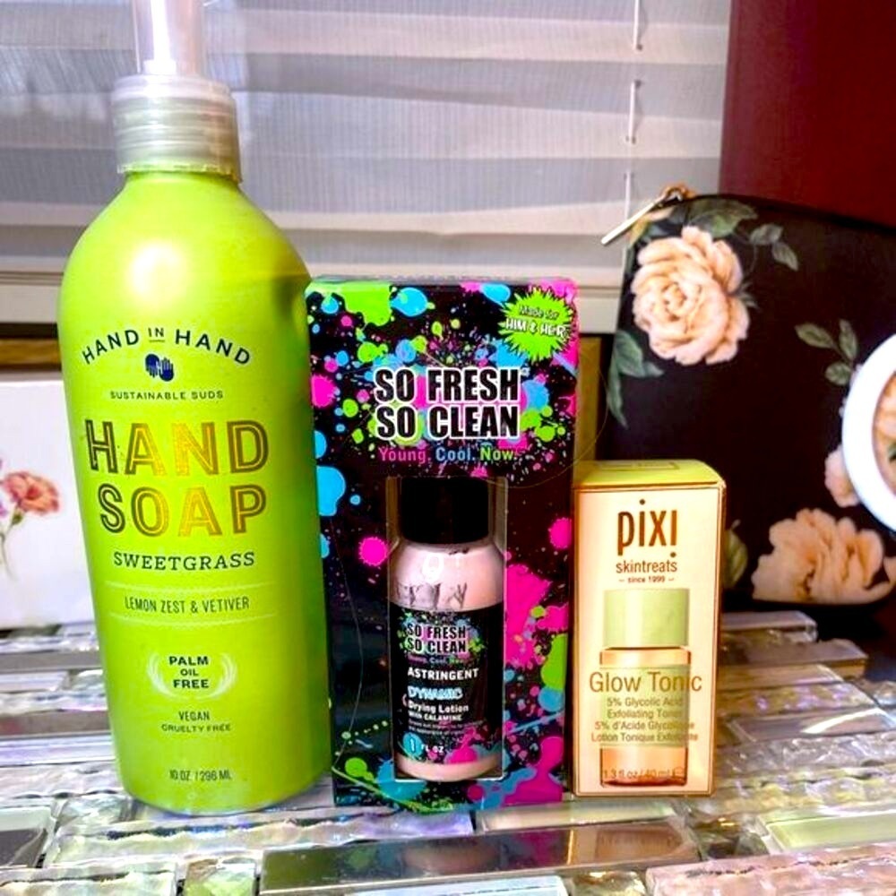 Pixie Tonic
Lemon Grass Hand Soap
So Fresh So Clean Astringent
NEW Bundle Deal